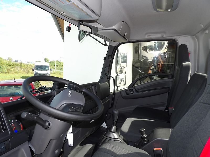 Isuzu F11 (2026) 5.2L, 240k, MT6,  - fotka 13 z 43