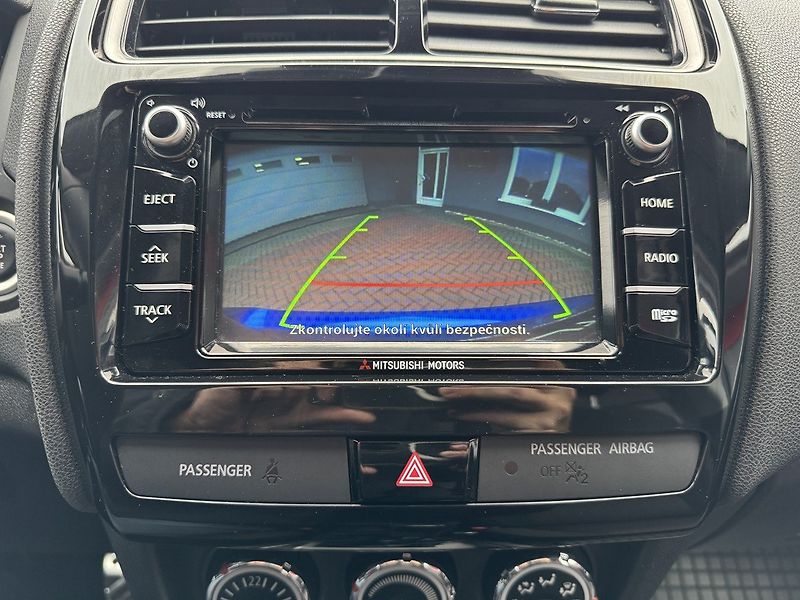 Mitsubishi ASX (2018) 1.6i Mivec Xenony Navi Kamera - fotka 13 z 48