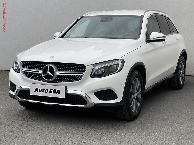 Mercedes-Benz GLC (2016) 2.0T 250 4Matic, ČR, AT, LED - fotka 3 z 19