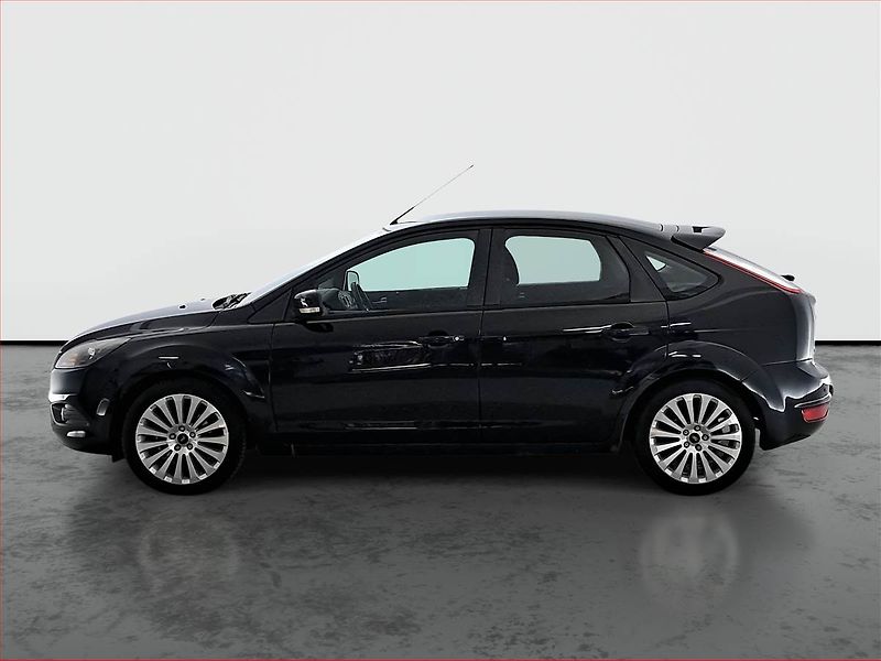 Ford Focus (2010) 1.8 16V, po STK, Tažné - fotka 3 z 14