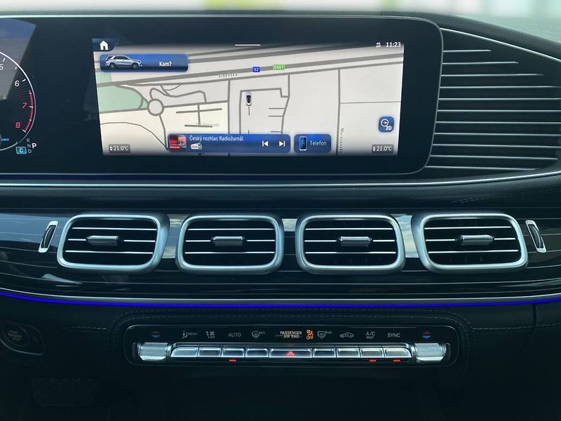 Mercedes-Benz GLE (2024) 450 4MATIC - fotka 14 z 29