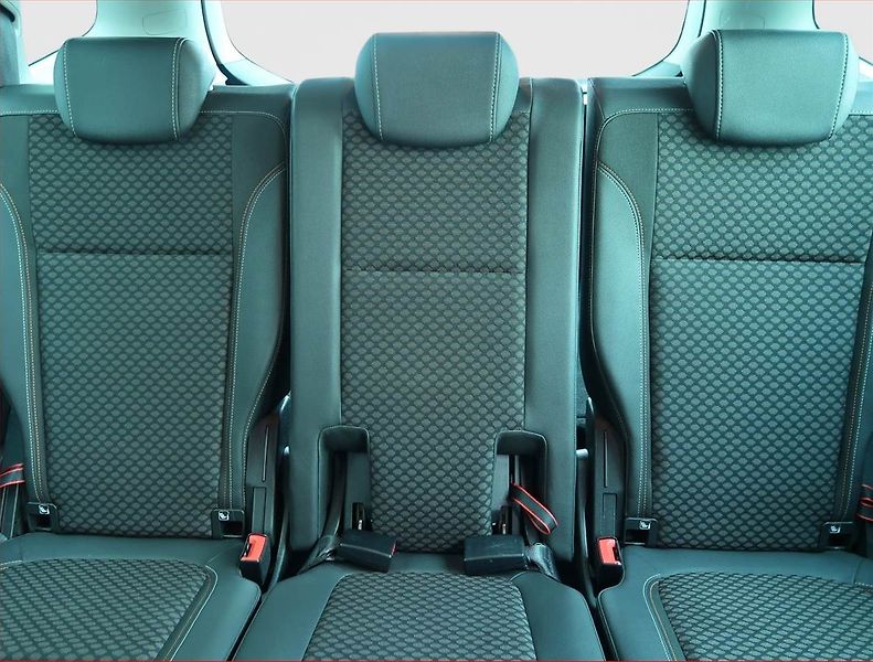 Opel Zafira (2018) 2.0 CDTI, Serv.kniha, Tempomat - fotka 10 z 18
