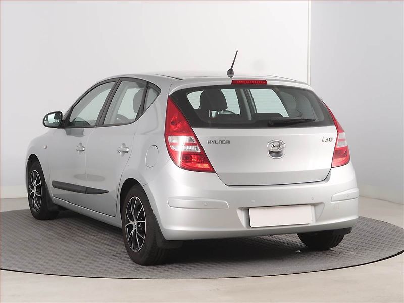 Hyundai i30 (2009) 1.4 CVVT, ČR,1.maj, Serv.kniha - fotka 4 z 15