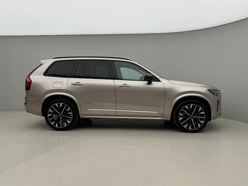 Volvo XC90 (2026) T8 AWD AUT RECHARGE DARK PLUS - fotka 13 z 46