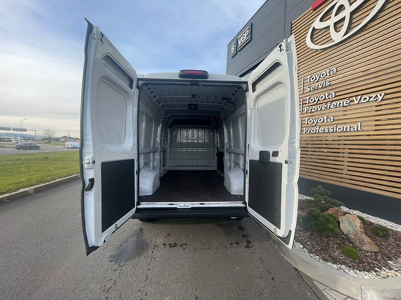 Toyota Proace Max Panel Van EV 110kWH L3H2 Activ - fotka 16 z 25