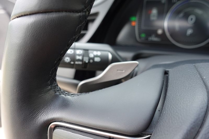 Lexus ES 300h ES300h LIMITED EDITION - fotka 34 z 41