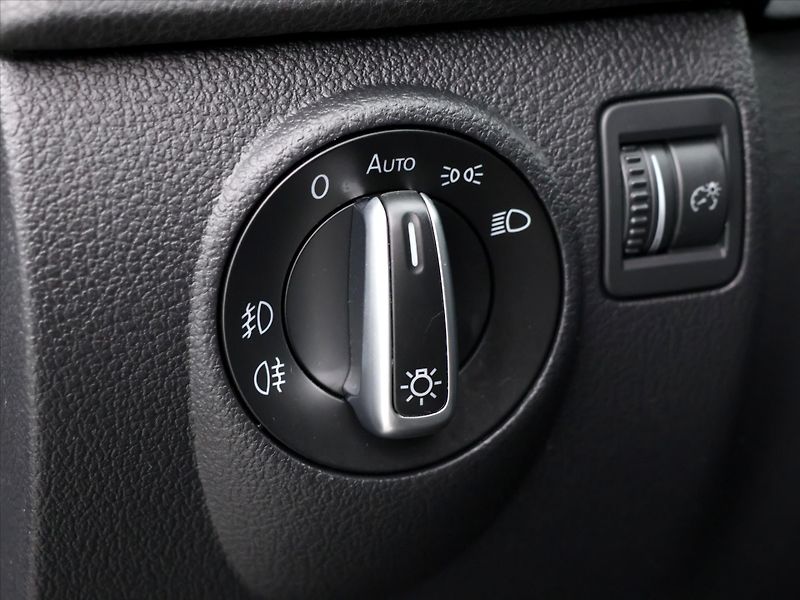 Volkswagen Tiguan 2,0 TDI 103kW Sport&Style 1.Ma - fotka 10 z 28