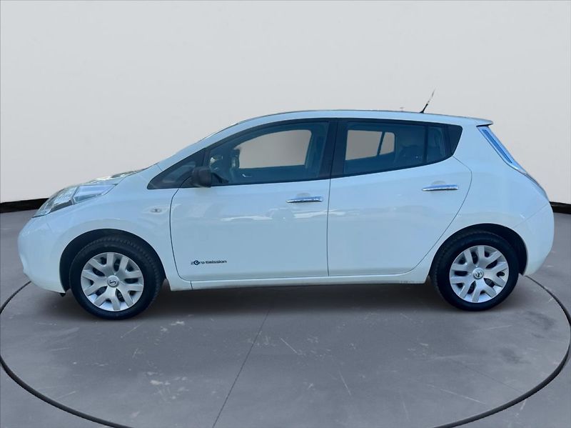 Nissan Leaf 1.Maj - fotka 5 z 19