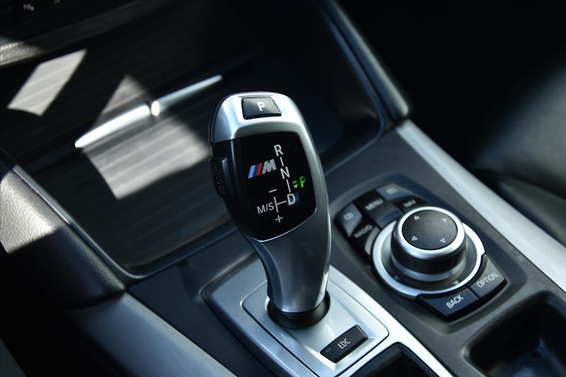 BMW X6 4.4 xDrive 408kW M. 74000KM ČR - fotka 22 z 28