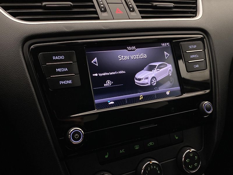 Škoda Octavia 1.4TSI AMBITION CZ REZERVACE - fotka 34 z 35