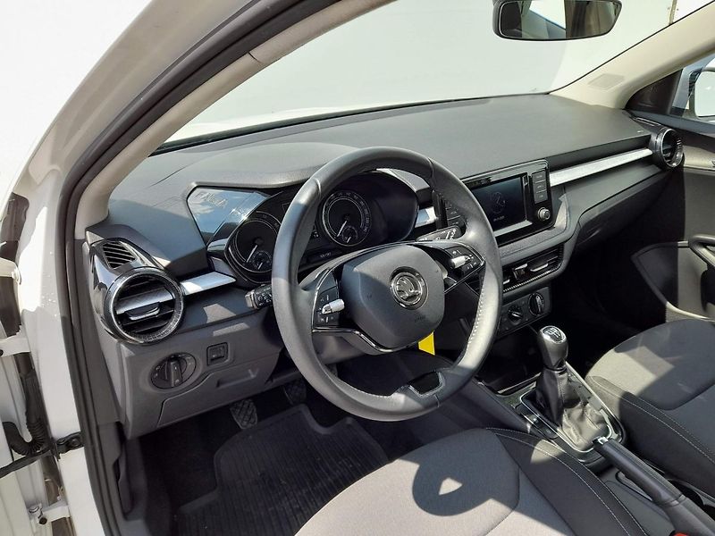 Škoda Fabia Ambition Plus1.0 MPI 59kW 5MP - fotka 11 z 20