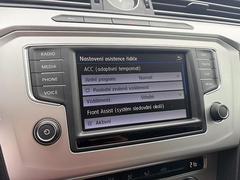 Volkswagen Passat 2.0TDI 110KW MANUAL MATRIX - fotka 37 z 62