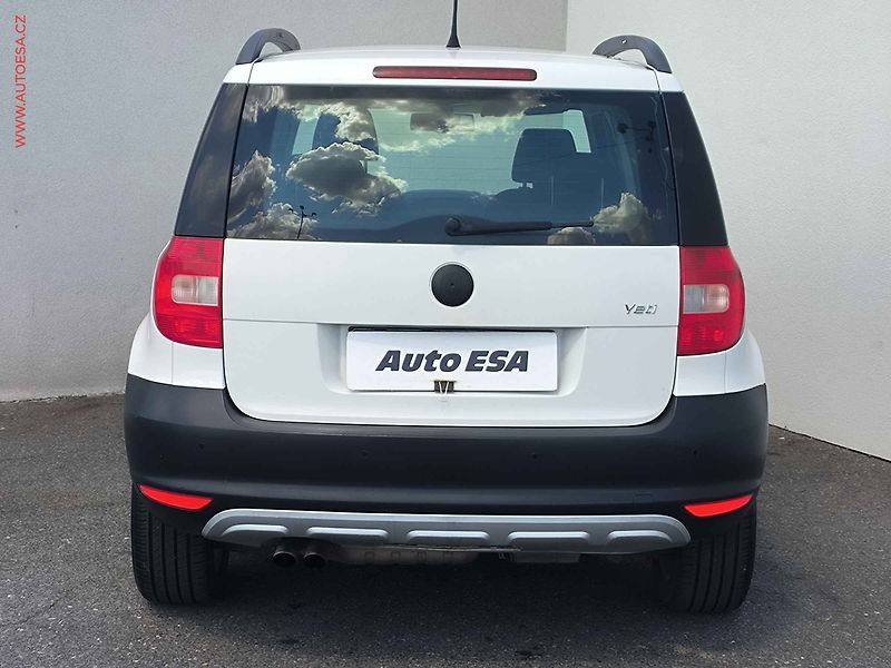 Škoda Yeti (2011) 2.0 TDi 4x4, ČR, servis - fotka 5 z 18