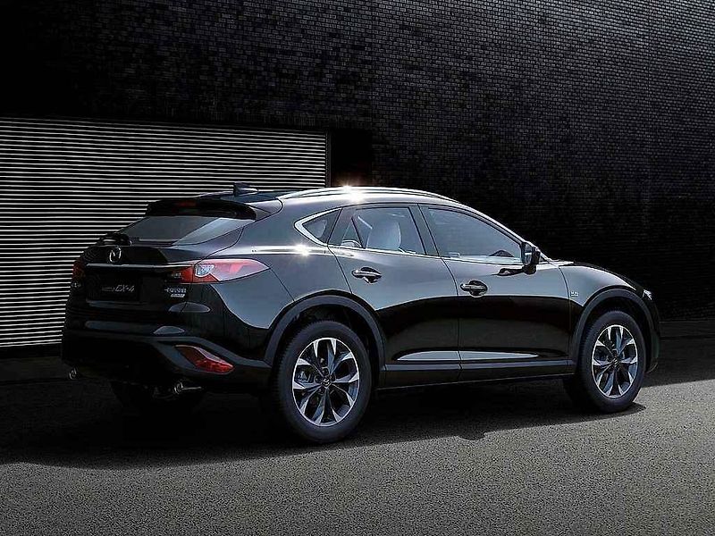 Mazda CX-4.