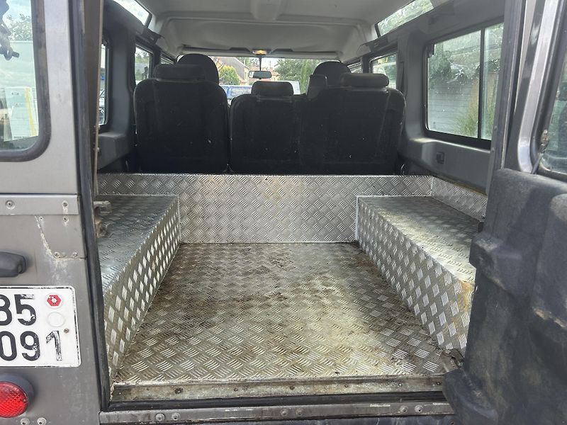 Land Rover Defender (2007) - fotka 5 z 9