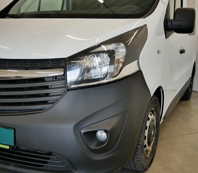 Opel Vivaro - fotka 8 z 22