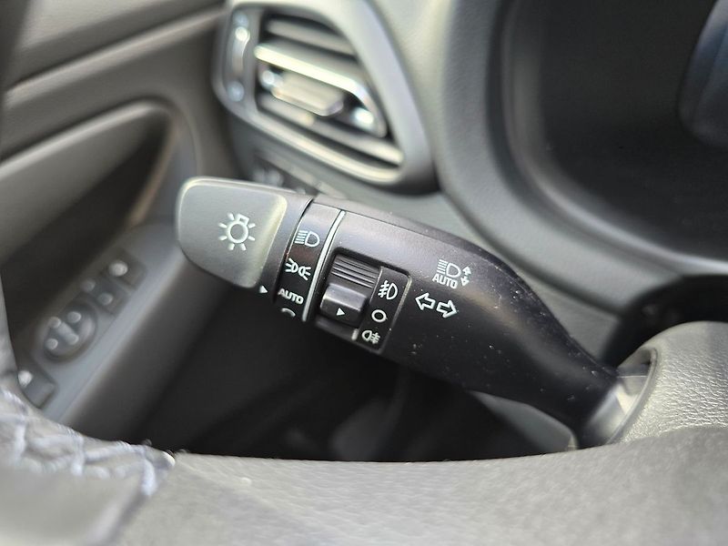 Hyundai i30 (2026) 1.0 T-GDi Go Czech - fotka 15 z 25