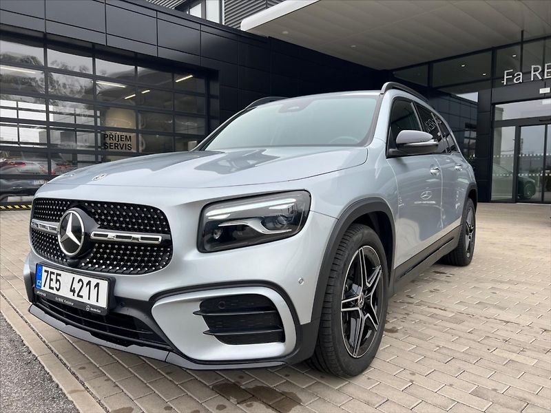 Mercedes-Benz GLB 2,0   220 4M AMG 1. maj - fotka 6 z 12