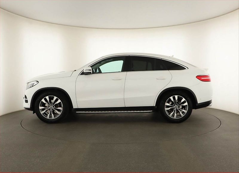 Mercedes-Benz GLE (2018) 350 d 4MATIC - fotka 3 z 22