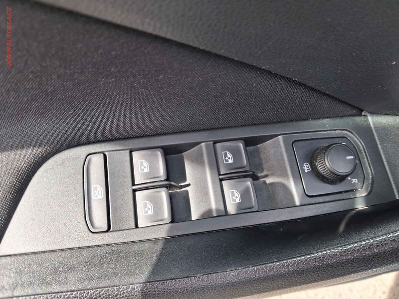 Škoda Scala (2020) 1.5 TSi, Drive, DSG, LED, TZ - fotka 11 z 18