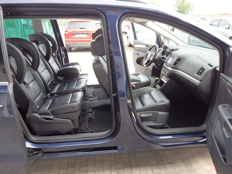 Volkswagen Sharan 2.0 TDI 130 kW - fotka 12 z 39