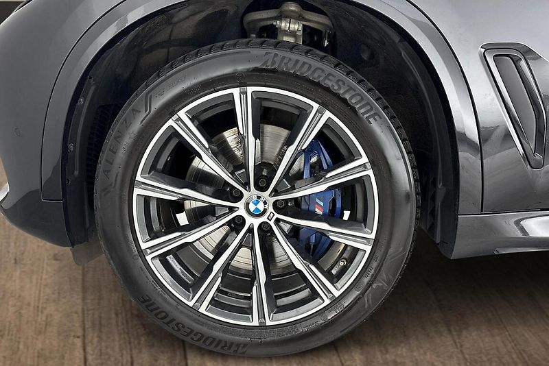 BMW X5 xDrive30d - fotka 28 z 28
