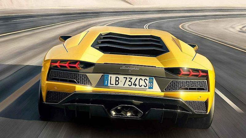 Lamborghini Aventador LP750-4 SV.