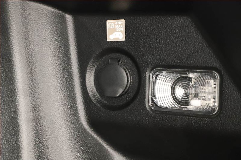 Suzuki Vitara (2020) 1.4 BoosterJet - fotka 19 z 20