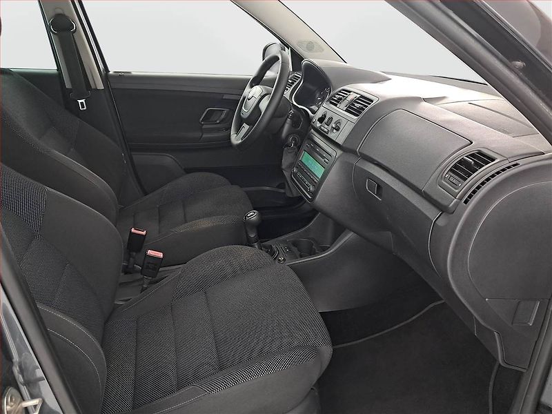 Škoda Fabia (2010) Sportline 1.2 TSI - fotka 9 z 14