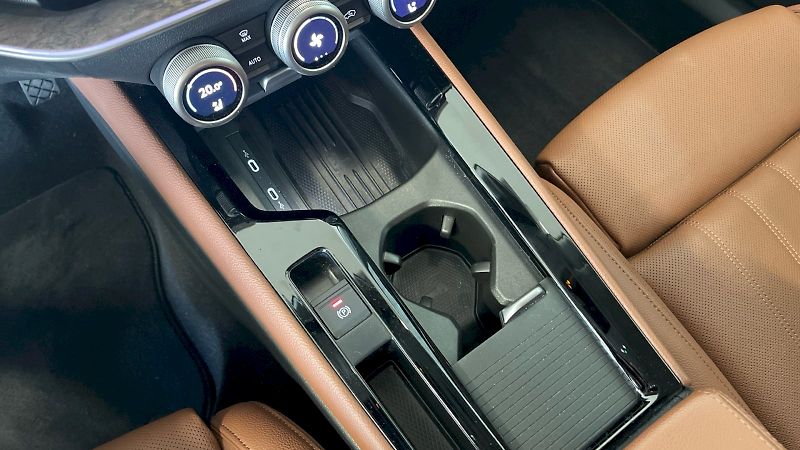 Škoda Superb (2025) Laurin&Klement 2.0TSI 195kW DS - fotka 33 z 36