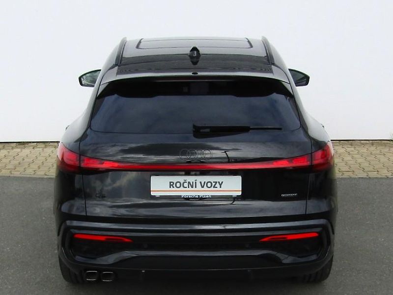Audi Q5 (2025) 2,0 TDI quattro - fotka 12 z 30