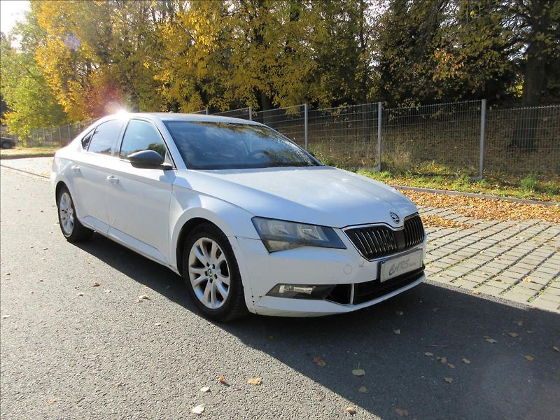 Škoda Superb 2,0 TDi, Kůže, Vada DPF, Kosme - fotka 1 z 26