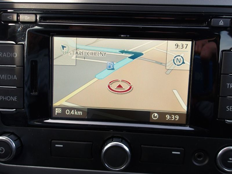Seat Leon 1,4TSi NAJ.147000km ! NAVI ! - fotka 25 z 38