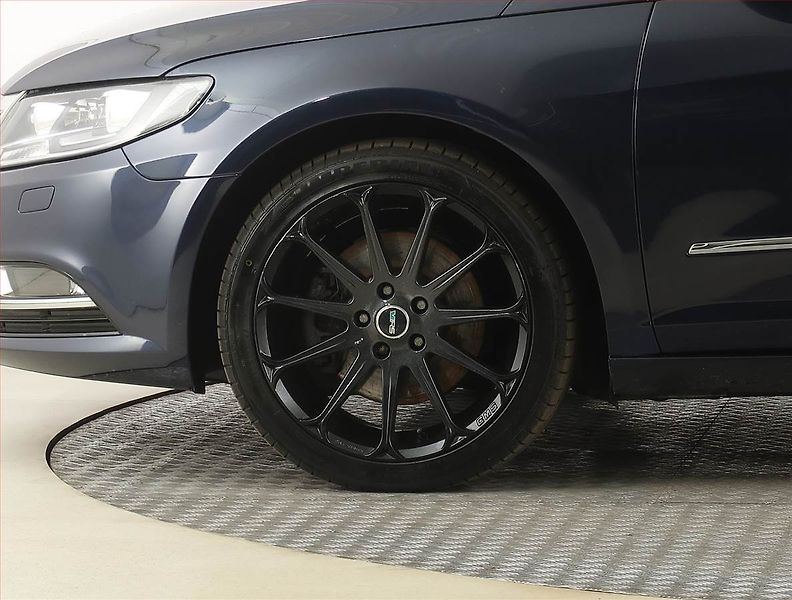 Volkswagen CC (2016) 2.0 TDI, Serv.kniha, Navi - fotka 15 z 22