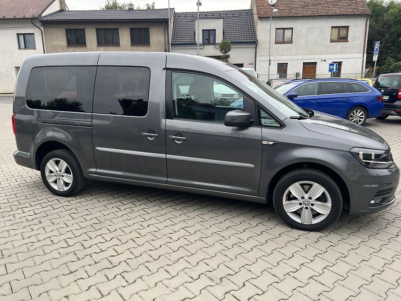 Volkswagen Caddy (2018) MAXI 2,0TDi 7 míst pěkný stav! - fotka 16 z 42