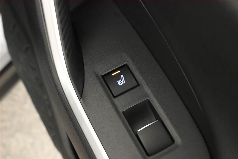 Toyota RAV4 (2021) Executive 2.5 Hybrid - fotka 9 z 18