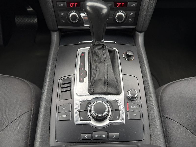 Audi Q7 3.0TDi Quattro 171kW  - fotka 14 z 20