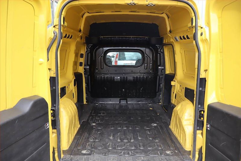 Fiat Dobló (2017) Maxi 1.6 MultiJet, SR - fotka 13 z 16