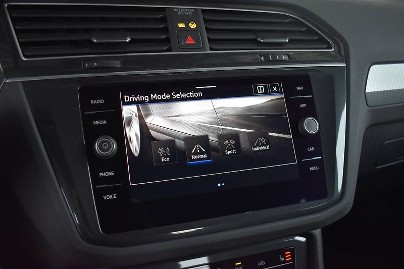 Volkswagen Tiguan (2021) 2.0TDI 147kW 4Motion,Webasto - fotka 23 z 24