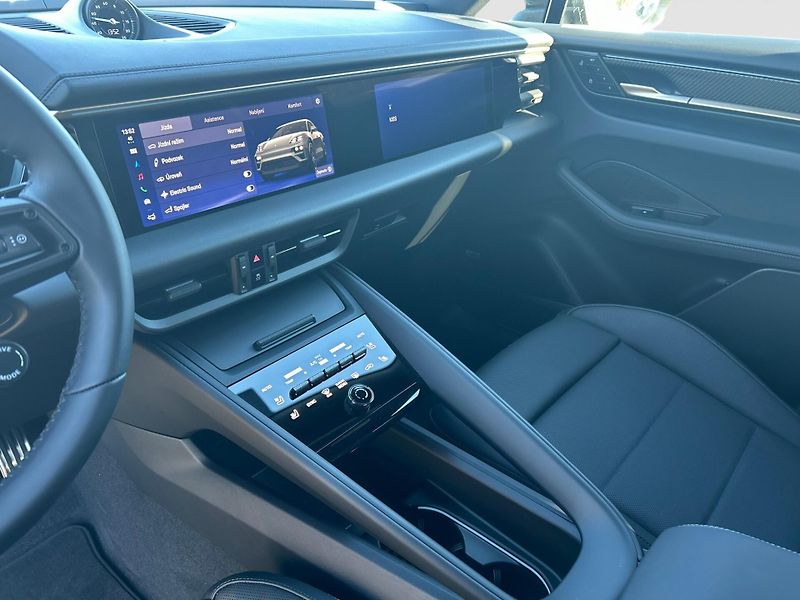 Porsche Macan (2026) 4S - fotka 19 z 30