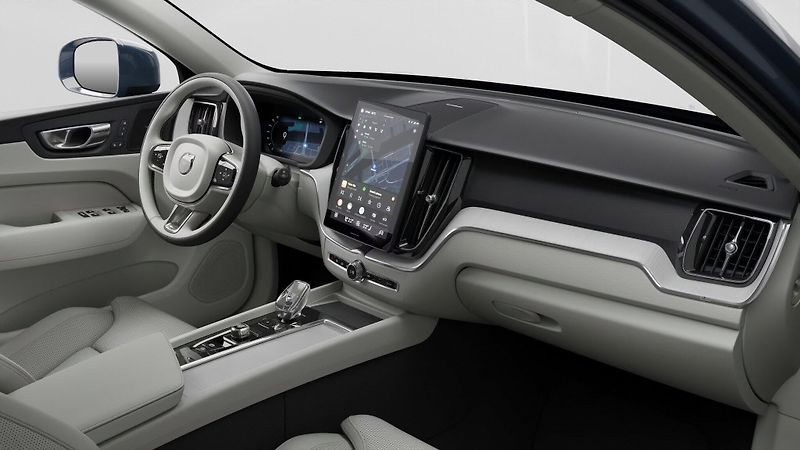 Volvo XC60 (2026) BRIGHT B5 PLUS 4X4,360°KAMERA - fotka 8 z 9