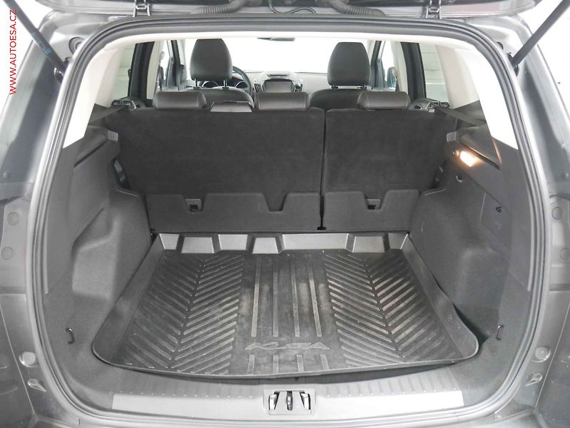 Ford Kuga (2017) 2.0 TDCi 4x4, ČR, AT, navi - fotka 7 z 21