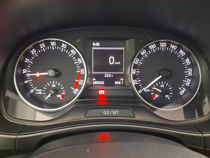 Škoda Fabia (2016) Style 1.4 TDI, Tempomat - fotka 11 z 17