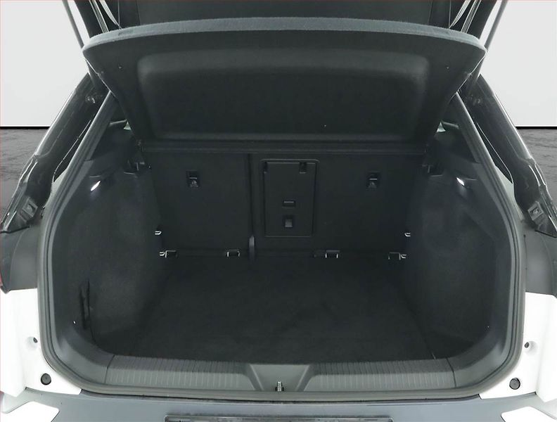 Volkswagen ID.4 (2021) 1st (82 kWh), SoH 76% - fotka 14 z 22