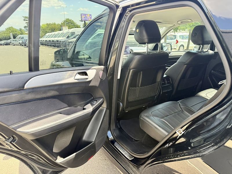 Mercedes-Benz GLE (2018) 250 d 4MATIC - fotka 14 z 46