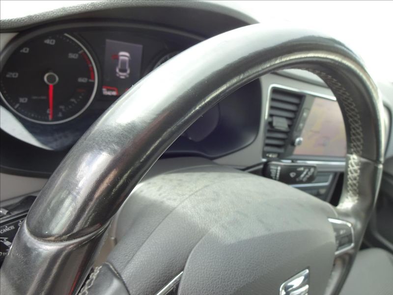 Seat Leon 1,6 TDI 85kW - fotka 44 z 55