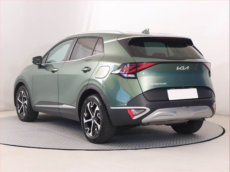Kia Sportage (2022) 1.6 T-GDI MHEV - fotka 4 z 23