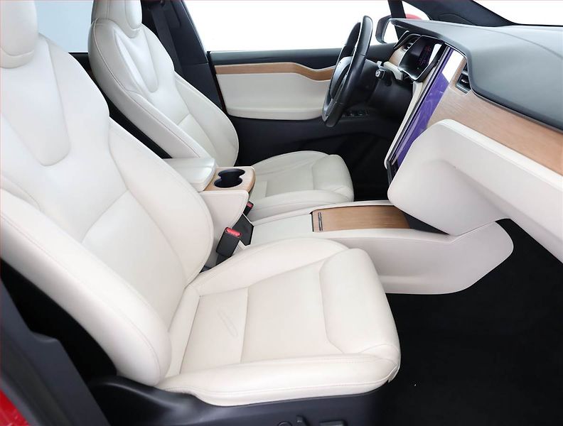Tesla Model X (2020) Long Range Plus, SoH 93% - fotka 7 z 25