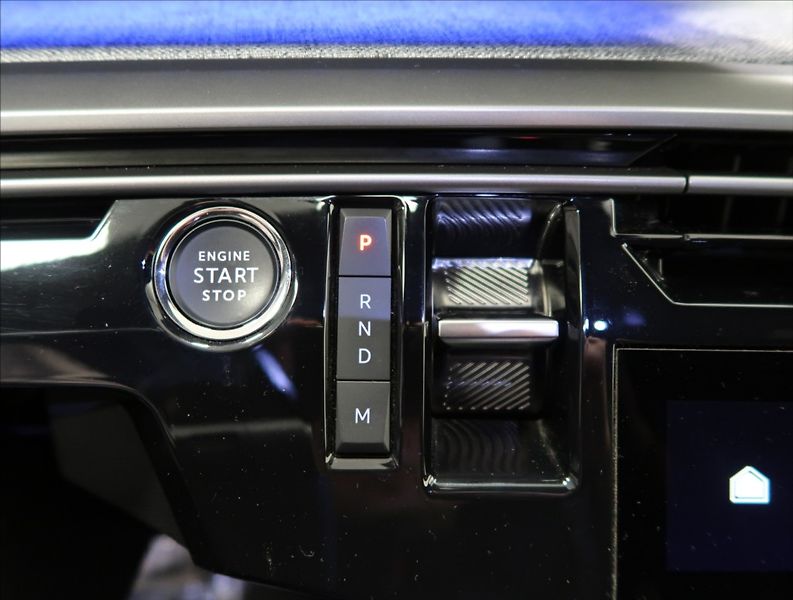 Peugeot 3008 1,2 ALLURE Hybrid 145 e-DCS6 - fotka 23 z 27