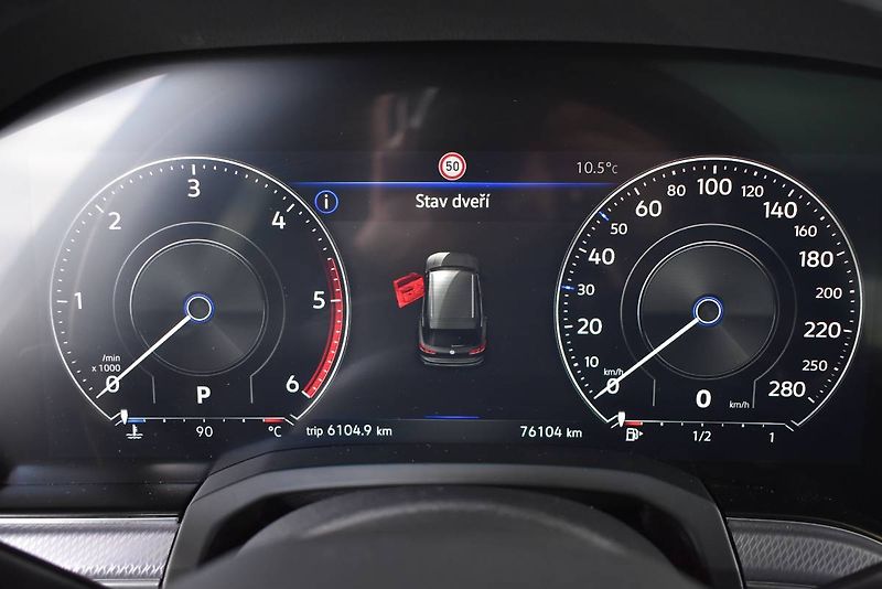 Volkswagen Touareg (2023) R-Line 3.0TDI 210kW,Tažné,Weba - fotka 16 z 31
